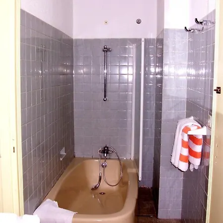 Penzion La Vieille Saint-Privat-dʼAllier