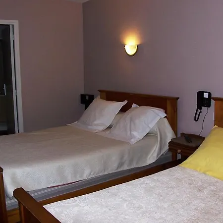 Zajazd La Vieille Saint-Privat-dʼAllier