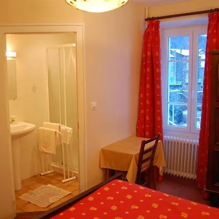 La Vieille Penzion Saint-Privat-dʼAllier