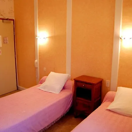 لا فييل أوبيرج 2* Saint-Privat-dʼAllier